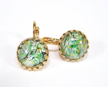 Charger l'image dans la galerie, Boucles d'oreilles vert opale de style vintage #2