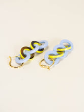 Charger l'image dans la galerie, Boucles d'oreilles Entrelac jaune et bleu