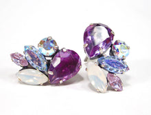 Charger l'image dans la galerie, Boucles d'oreilles à clip navette en cristal blanc violet unique
