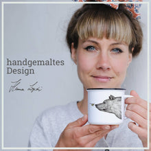 Charger l'image dans la galerie, Tasse en céramique « The Encounter » avec ours et bourdon: 250 ml