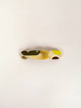 Charger l'image dans la galerie, Barrette Nymph en corne blonde et laque citron vert