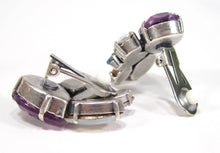 Charger l'image dans la galerie, Boucles d'oreilles à clip navette en cristal blanc violet unique