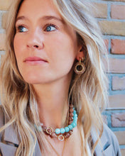 Charger l'image dans la galerie, Boucles d'oreilles avec pendentif rond facetté – moka