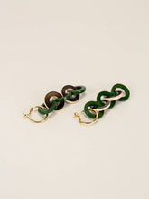 Charger l'image dans la galerie, Boucles d'oreilles Entrelac beiges et kaki