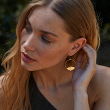 Charger l'image dans la galerie, BOUCLES D'OREILLE CRÉOLES FLORAISON