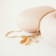 Charger l'image dans la galerie, Collier Naïm, Quartz Jaune et Acier Inoxydable