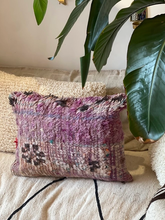 Charger l'image dans la galerie, Coussin vintage violet, marron, beige, vert menthe