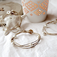 Charger l'image dans la galerie, ÉTOILE - Bracelet en lin et perles