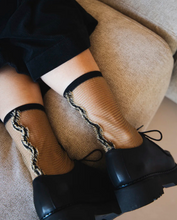 Charger l'image dans la galerie, FRANGIA DORÉE Chaussettes