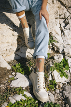 Charger l'image dans la galerie, FLEUR DES CHAMPS Chaussettes