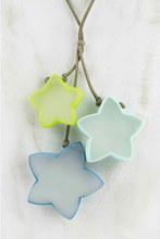 Charger l'image dans la galerie, Pendentif trois étoiles