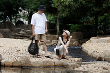 Charger l'image dans la galerie, Shupatto Mesh Bag 25L – Sand Beige