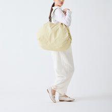 Charger l'image dans la galerie, Shupatto compact foldable shopping bag size L – Cashew Nuts