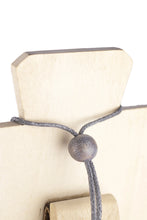 Charger l'image dans la galerie, Pendentif circulaire avec feuilles