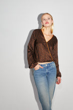 Charger l'image dans la galerie, La blouse Daisy cache cœur réversible Halo Chocolat