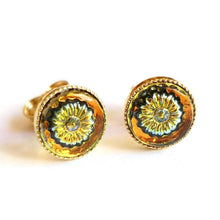 Charger l'image dans la galerie, Boucles d'oreilles vintage en or avec petites fleurs des années 1970