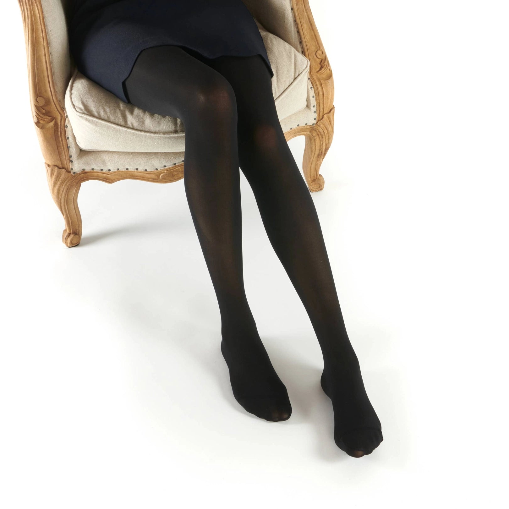 Collant 50 Deniers Opaques Coloris Noir – Sopilipili