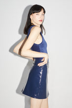 Charger l'image dans la galerie, La mini jupe Stella effet vinyle blue
