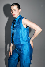 Charger l'image dans la galerie, La Chemise Nina en lin bleu brillant fabriquée en Italie