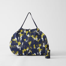 Charger l'image dans la galerie, Shupatto compact foldable shopping bag size L – Shade of Trees
