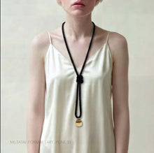Charger l'image dans la galerie, Collier PUNE 33
