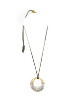 Charger l'image dans la galerie, Petit pendentif irrégulier laqué argent: Argent
