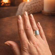 Charger l'image dans la galerie, Bague Argent Follow what makes you light up inside
