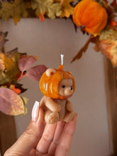 Charger l'image dans la galerie, Bougie Nounours citrouille coloris au choix senteur Automne : Chocolat

