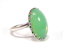 Charger l&#39;image dans la galerie, Bague en pierre de lune verte faite à la main à Cologne
