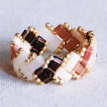 Charger l'image dans la galerie, Bague en perles Tilabead - nuances nude
