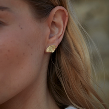 Charger l&#39;image dans la galerie, BOUCLES D&#39;OREILLE PUCE CLOCHETTE
