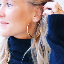 Charger l'image dans la galerie, Boucles d'oreilles audacieuses '60 mm'
