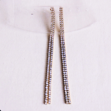 Charger l&#39;image dans la galerie, Boucles d&#39;oreilles longues &#39;Shine Bright&#39;
