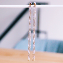 Charger l&#39;image dans la galerie, Boucles d&#39;oreilles longues &#39;Shine Bright&#39;
