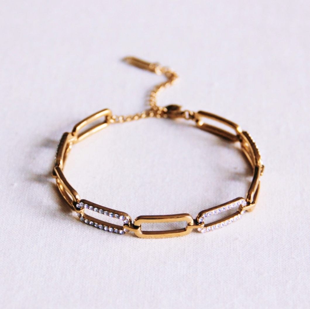 Bracelet chaîne allongée avec strass