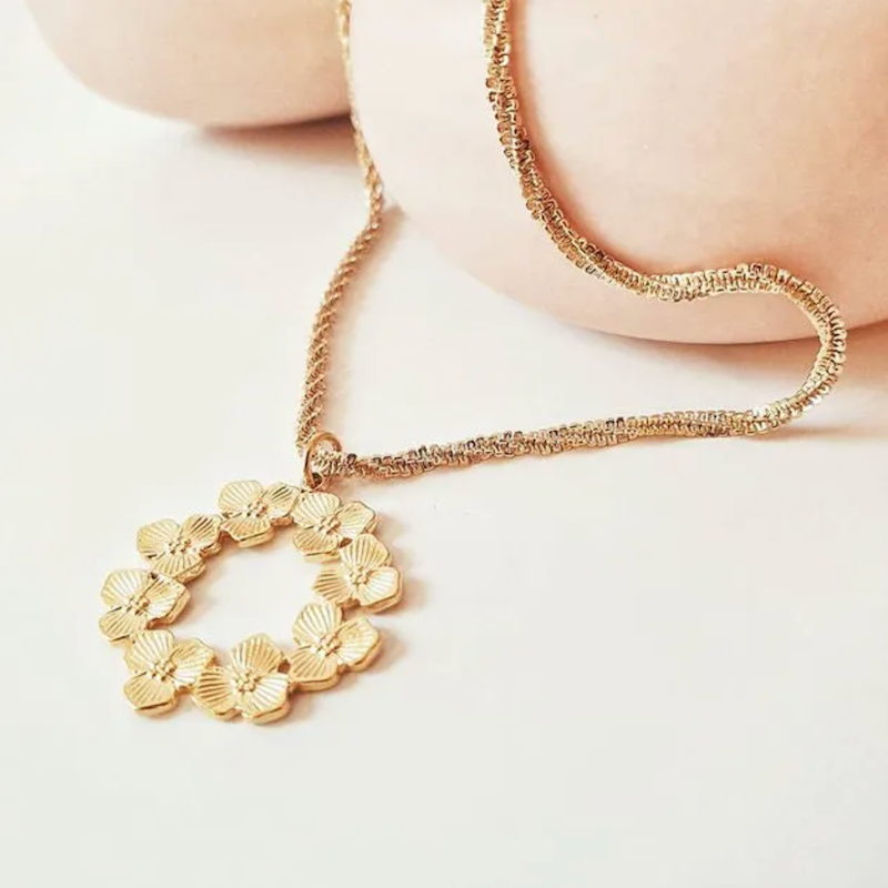 Collier Nahum, Pendentif Couronne de Fleurs et Acier Inoxydable