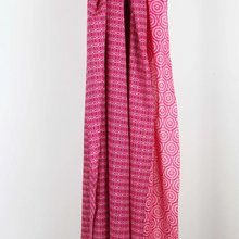 Charger l'image dans la galerie, Foulard Coton Bio Pivoine Fuchsia
