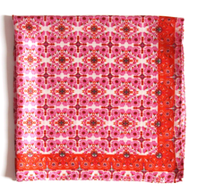 Charger l&#39;image dans la galerie, Mini Agadir Fuchsia
