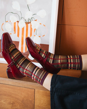 Charger l&#39;image dans la galerie, NEVADA ROADS BORDEAUX Chaussettes
