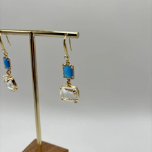 Charger l'image dans la galerie, RÉFLEXIONS - Boucles d'oreilles géométriques avec cristaux
