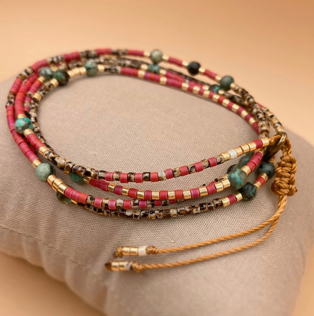 Sautoir / bracelet turquoises africaines
