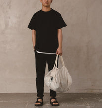 Charger l'image dans la galerie, Shupatto Mesh Bag 25L – Sand Beige
