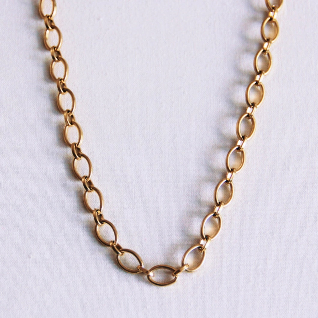 Ovale linked necklace