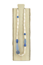 Charger l&#39;image dans la galerie, Collier avec des pièces organiques
