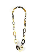 Charger l'image dans la galerie, Collier long anneaux ovale plat 3 tailles avec laque ivoire
