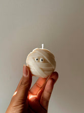 Charger l'image dans la galerie, Bougie momie : Vanille

