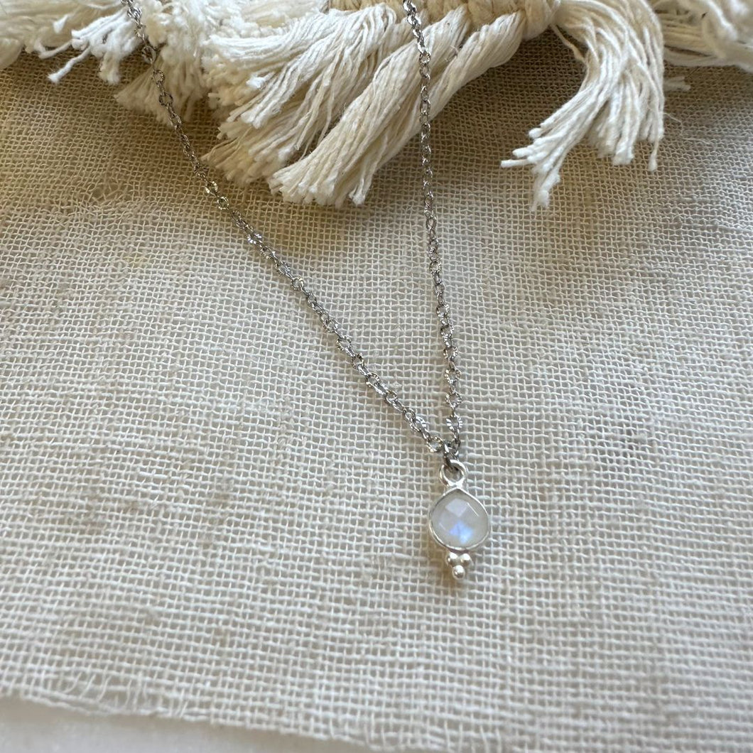 COLLIER ANITA COULEUR ARGENT PIERRE DE LUNE