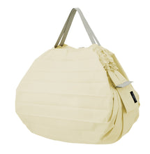 Charger l'image dans la galerie, Shupatto compact foldable shopping bag size M – Cashew Nuts
