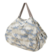 Charger l&#39;image dans la galerie, Shupatto compact foldable shopping bag size L – Floating Clouds
