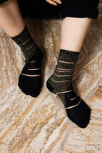 Charger l&#39;image dans la galerie, TATE MODERN GOLD Chaussettes
